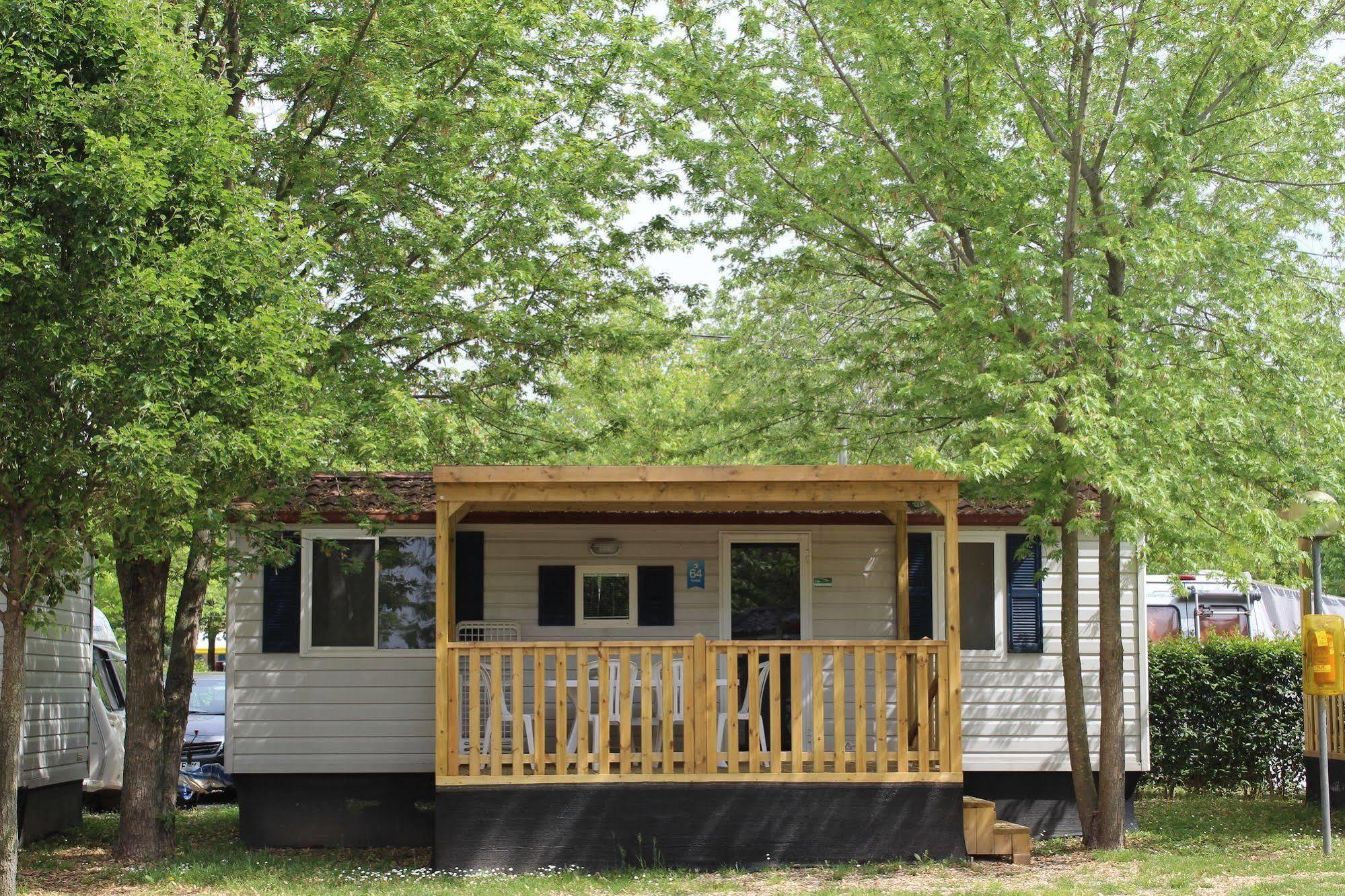 Butterfly Camping Village Peschiera del Garda Ngoại thất bức ảnh