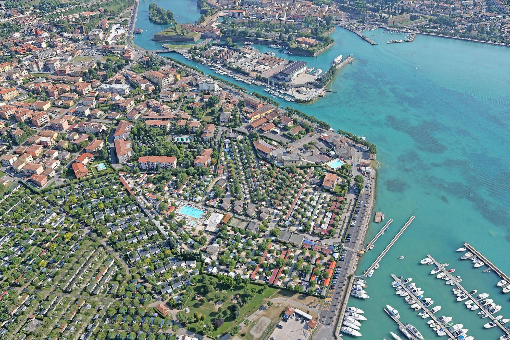 Butterfly Camping Village Peschiera del Garda Ngoại thất bức ảnh